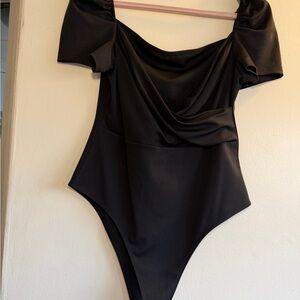 Sweetheart neckline Black Bodysuit
